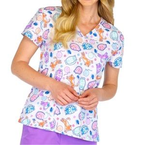 NWT Women’s Large Cat Print Scrubfinity Scrub Top